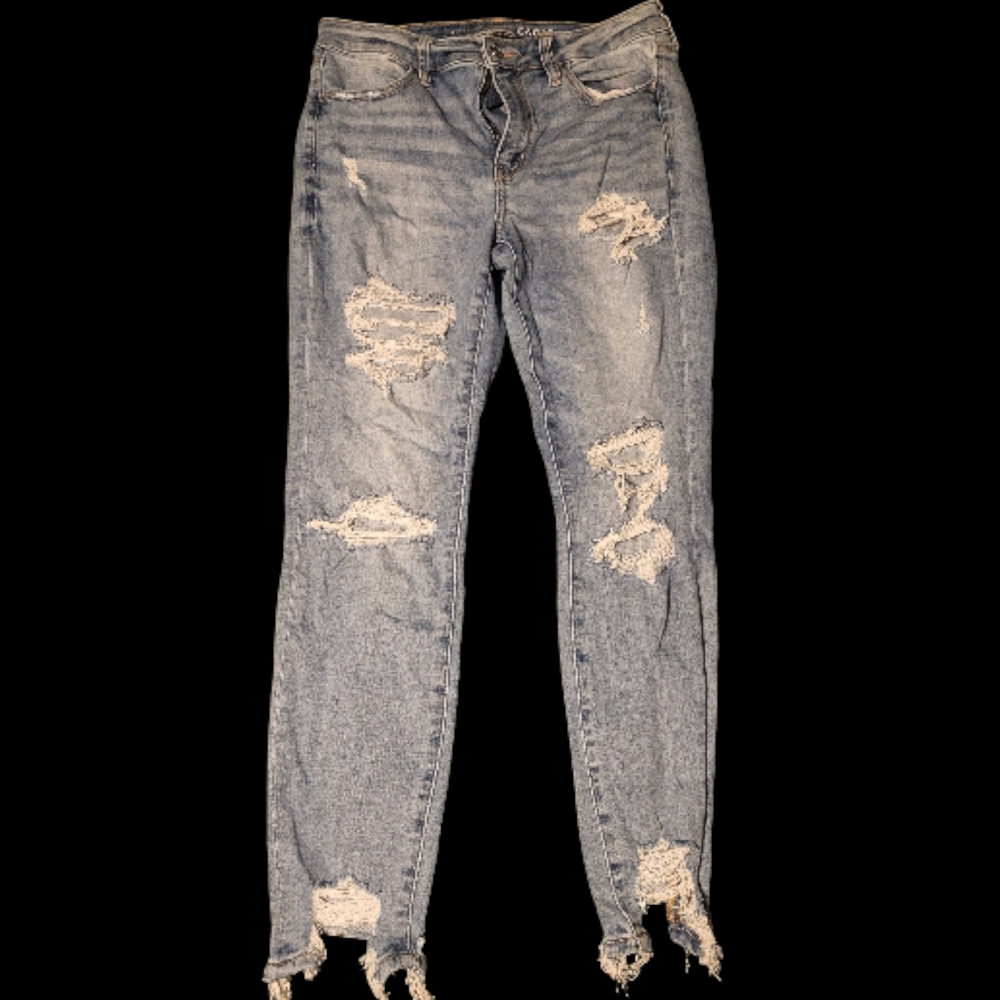 American Eagle Outfitters Light Blue Distressed Skinny Jeans